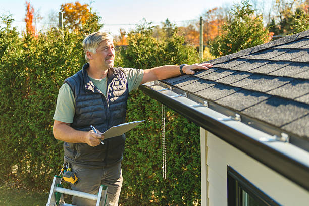 Professional Roofing technician working in Port Royal, SC